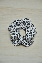 Charger l'image dans la galerie, Chouchou Léopard foncé