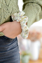 Charger l'image dans la galerie, Chouchou gaze de coton fleuri fluo