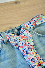 Charger l'image dans la galerie, Foulard fleuri rouge et bleu