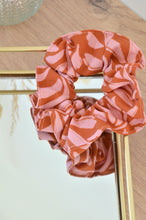 Charger l'image dans la galerie, Chouchou abstrait rouge/rose