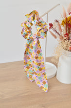 Charger l'image dans la galerie, Chouchou foulard petites fleurs