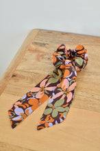 Charger l'image dans la galerie, Chouchou foulard fleurs d'automne