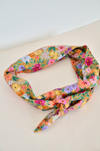 Charger l'image dans la galerie, Foulard fleuri vintage