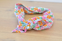 Charger l'image dans la galerie, Foulard fleurs colorées