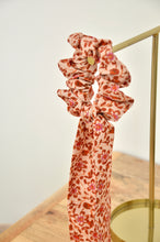 Charger l'image dans la galerie, Chouchou foulard fleurs d'automne