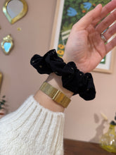 Charger l'image dans la galerie, Chouchou velours à pois