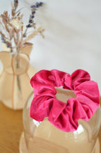 Charger l'image dans la galerie, Chouchou velours rose Fuchsia