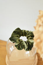 Charger l'image dans la galerie, Chouchou velours kaki