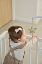 Charger l'image dans la galerie, Pince croco fleuri camel et lilas