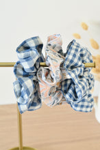 Charger l'image dans la galerie, Chouchou gaze de coton fleuri bleu et rose