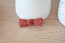 Charger l'image dans la galerie, Pince croco noeud terracotta