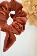 Charger l'image dans la galerie, Chouchou noeud velours rouille