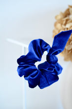 Charger l'image dans la galerie, Chouchou noeud velours bleu roi