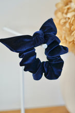 Charger l'image dans la galerie, Chouchou noeud velours bleu marine