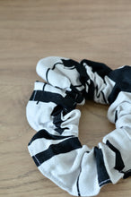 Charger l'image dans la galerie, Chouchou noir et blanc Bobines et Confettis x Atelier NLC