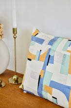 Charger l'image dans la galerie, Housse de coussin memphis bleu