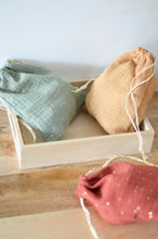 Charger l'image dans la galerie, Pochon vert céladon