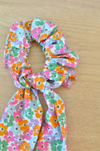 Charger l'image dans la galerie, Chouchou foulard fleuris coloré
