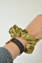 Charger l'image dans la galerie, Chouchou vert olive
