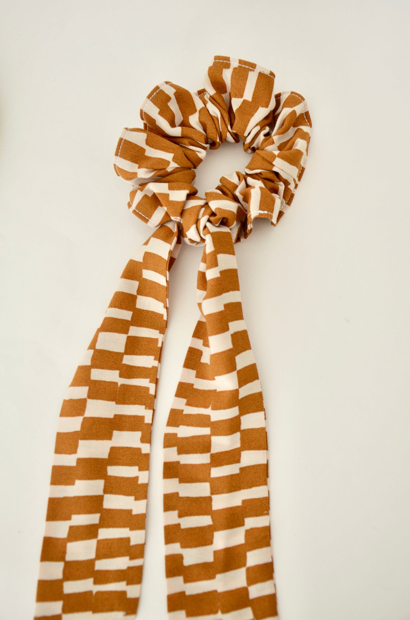 Chouchou foulard graphique