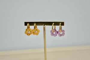 Boucles d'oreilles petites fleurs dorées