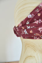 Charger l'image dans la galerie, Headband bordeaux à fleurs
