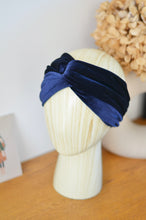 Charger l&#39;image dans la galerie, Headband velours bleu marine
